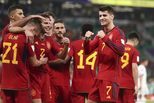 德国对西班牙_(德国对西班牙队) 第2张 德国对西班牙_(德国对西班牙队) 第2张