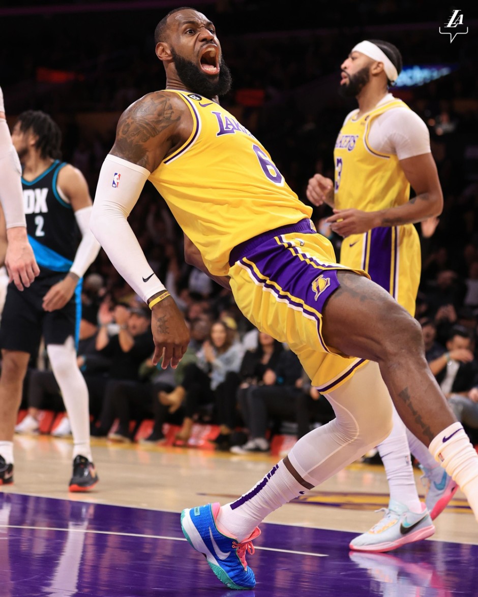 湖人微博全场回放_(湖人官方微博 新闻) 第1张 湖人微博全场回放_(湖人官方微博 新闻) 第1张