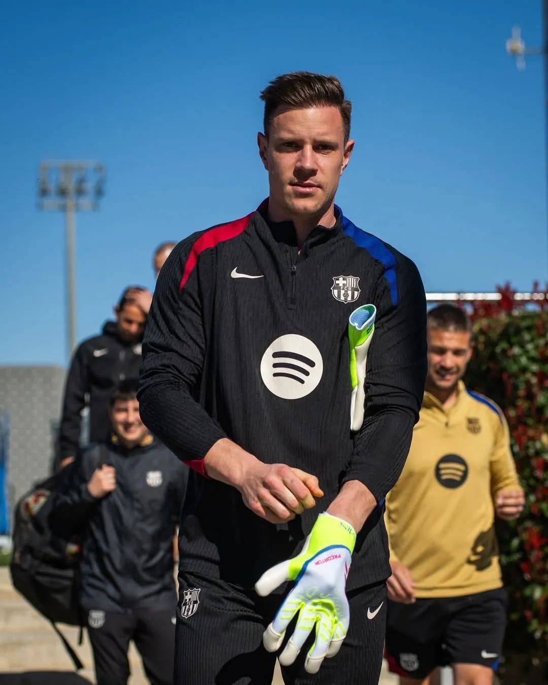 关于特狮复出后要求首发遭拒特尔施特根与巴萨的矛盾由来已久的信息 第1张 关于特狮复出后要求首发遭拒特尔施特根与巴萨的矛盾由来已久的信息 第1张