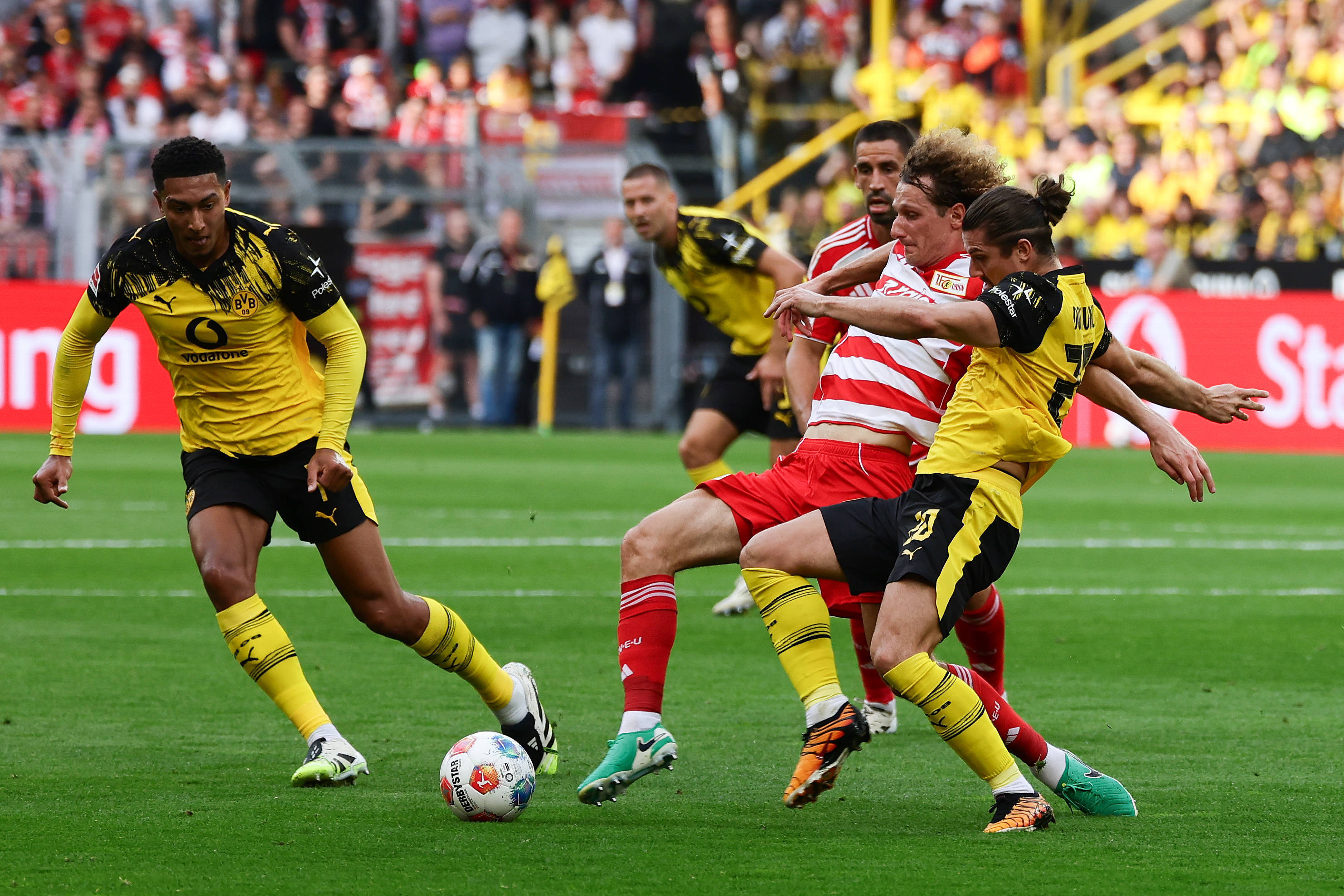 关于安塞尔米诺为多特防守注入活力科瓦奇对其首秀称赞不已的信息 第1张 关于安塞尔米诺为多特防守注入活力科瓦奇对其首秀称赞不已的信息 第1张