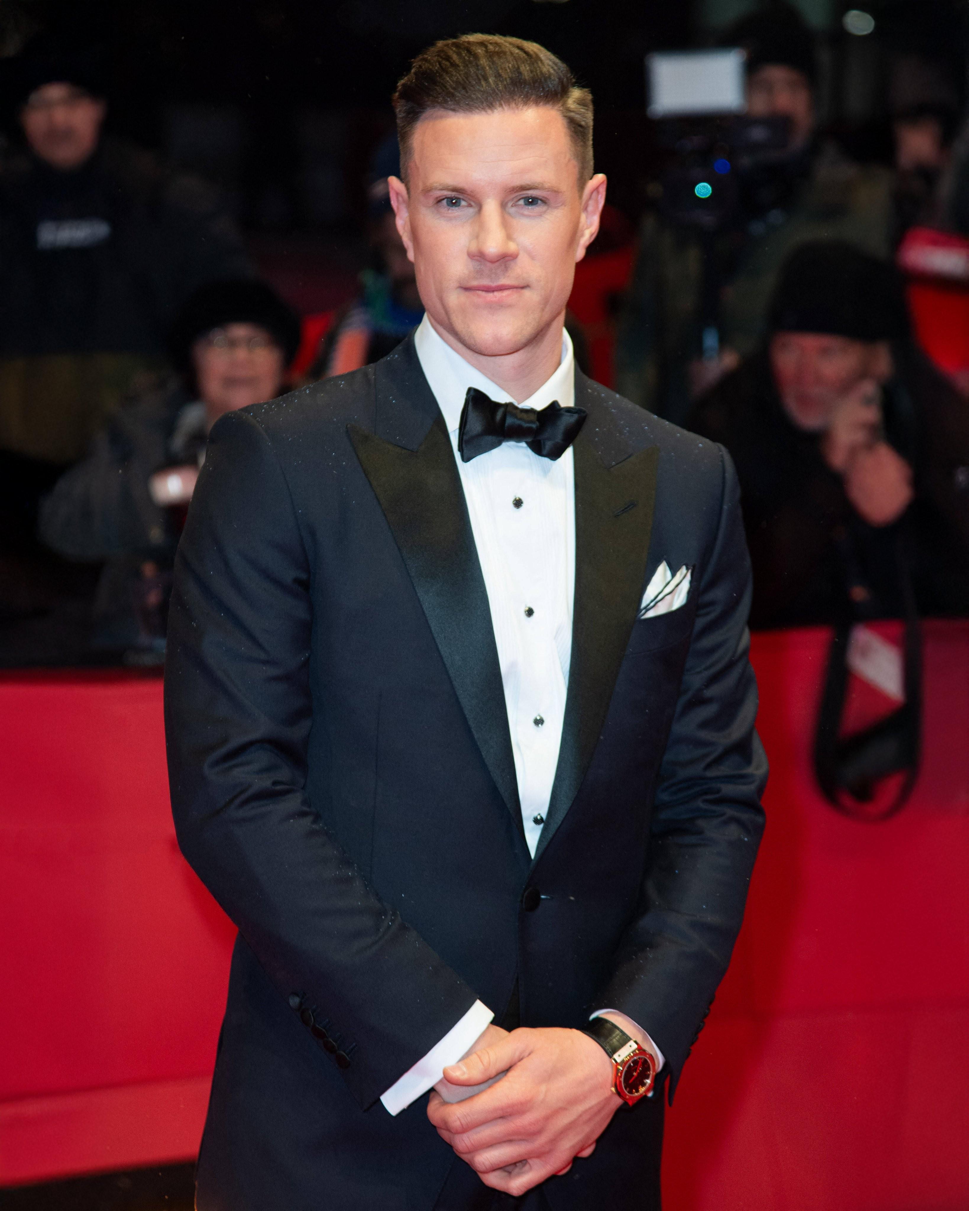 巴萨内部提议剥夺特尔施特根队长职位俱乐部地位收到质疑的简单介绍  第2张