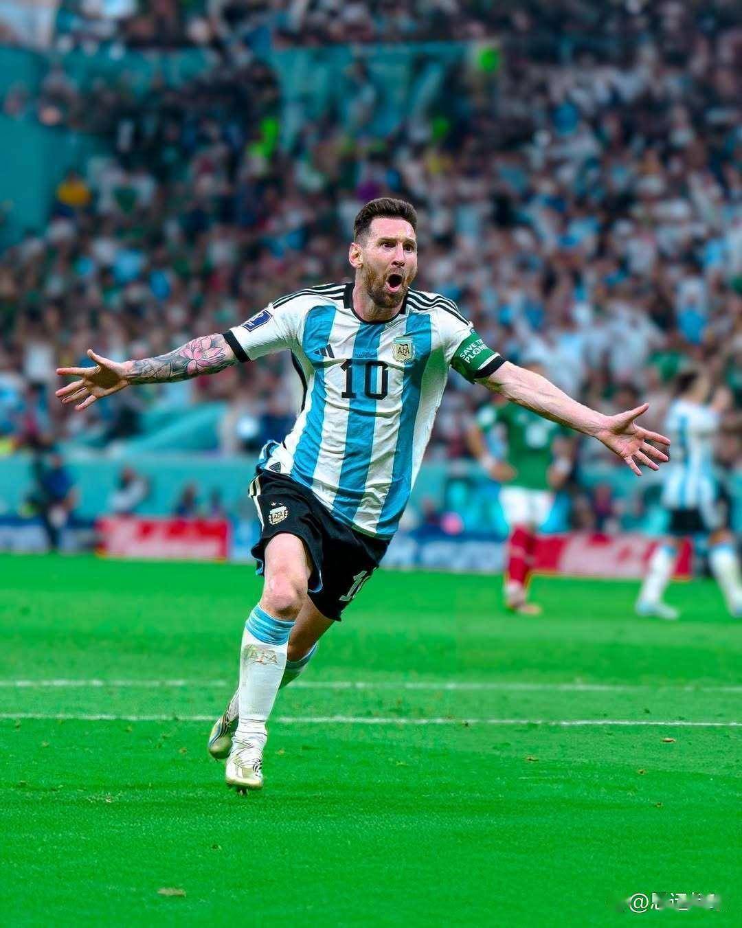 关于阿根廷队新一期初选大名单梅西领衔恩佐因红牌停赛落选的信息  第2张