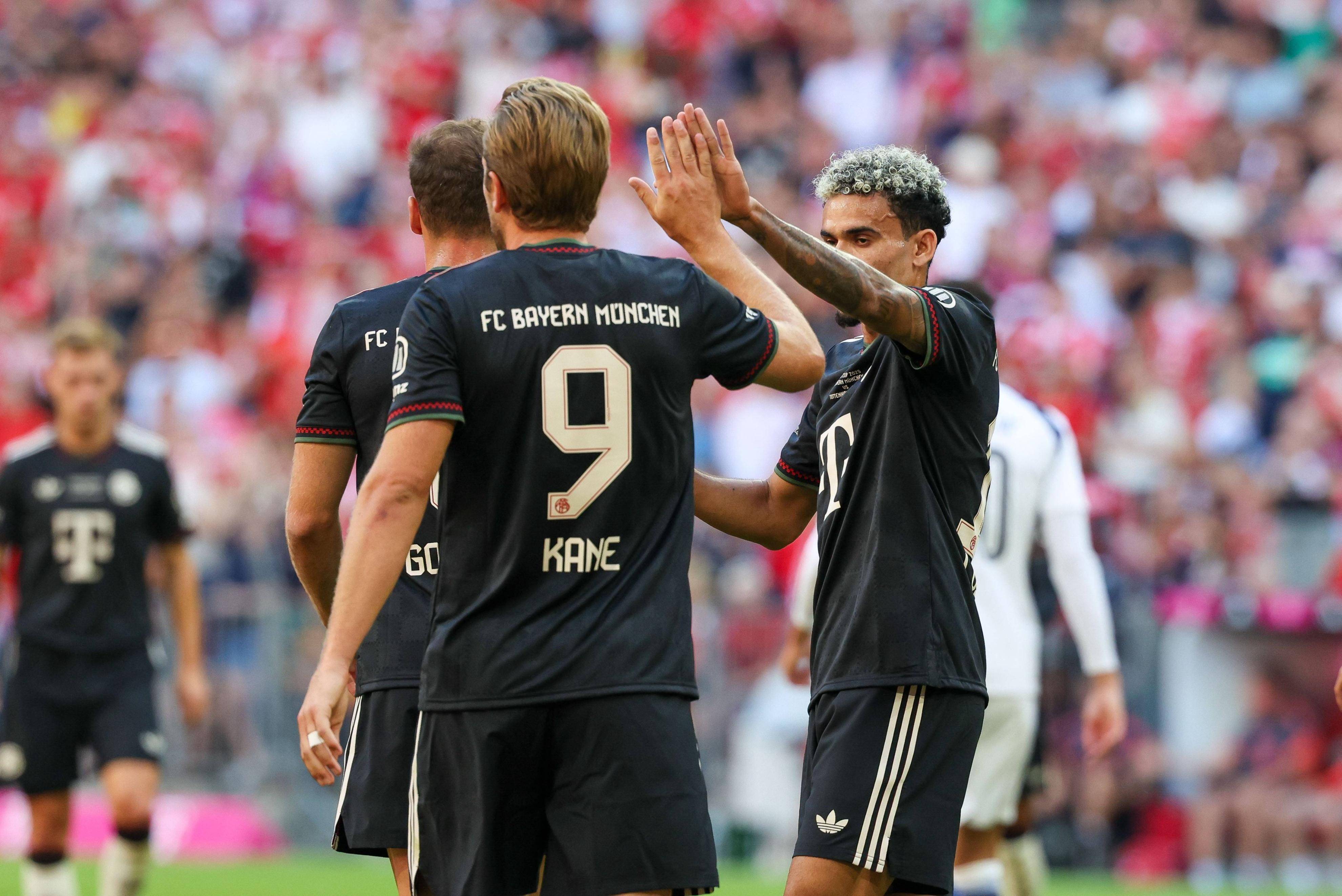 包含友谊赛拜仁慕尼黑2-1里昂迪亚斯首秀造点奥利塞梅开二度建功的词条  第2张