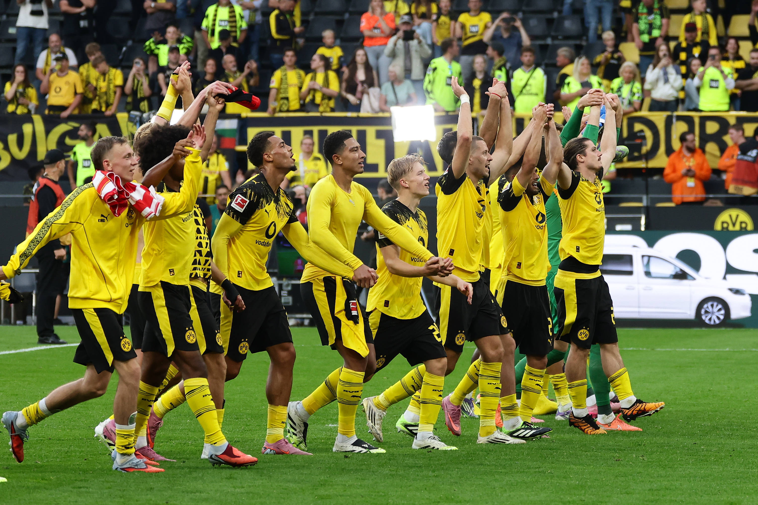 包含德甲柏林联合3-1门兴格拉德巴赫多克希梅开二度的词条  第1张