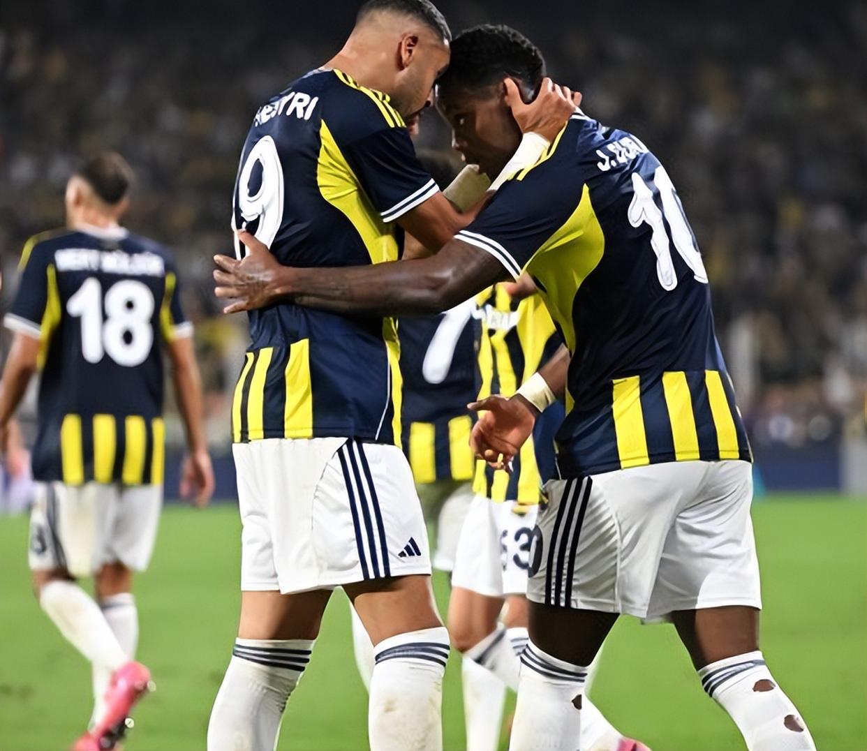 费内巴切与贝西克塔斯有意阿拉巴球员是球队替补的简单介绍  第2张