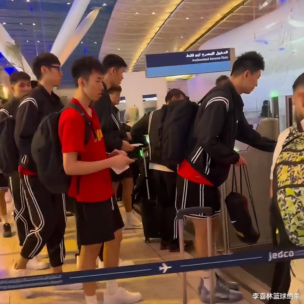 包含中国男篮启程前往西班牙赵睿领衔王浩然离队的词条 第2张 包含中国男篮启程前往西班牙赵睿领衔王浩然离队的词条 第2张