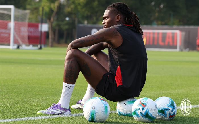 曝米兰新援亚沙里训练中受伤预计缺阵2个月的简单介绍 第2张 曝米兰新援亚沙里训练中受伤预计缺阵2个月的简单介绍 第2张