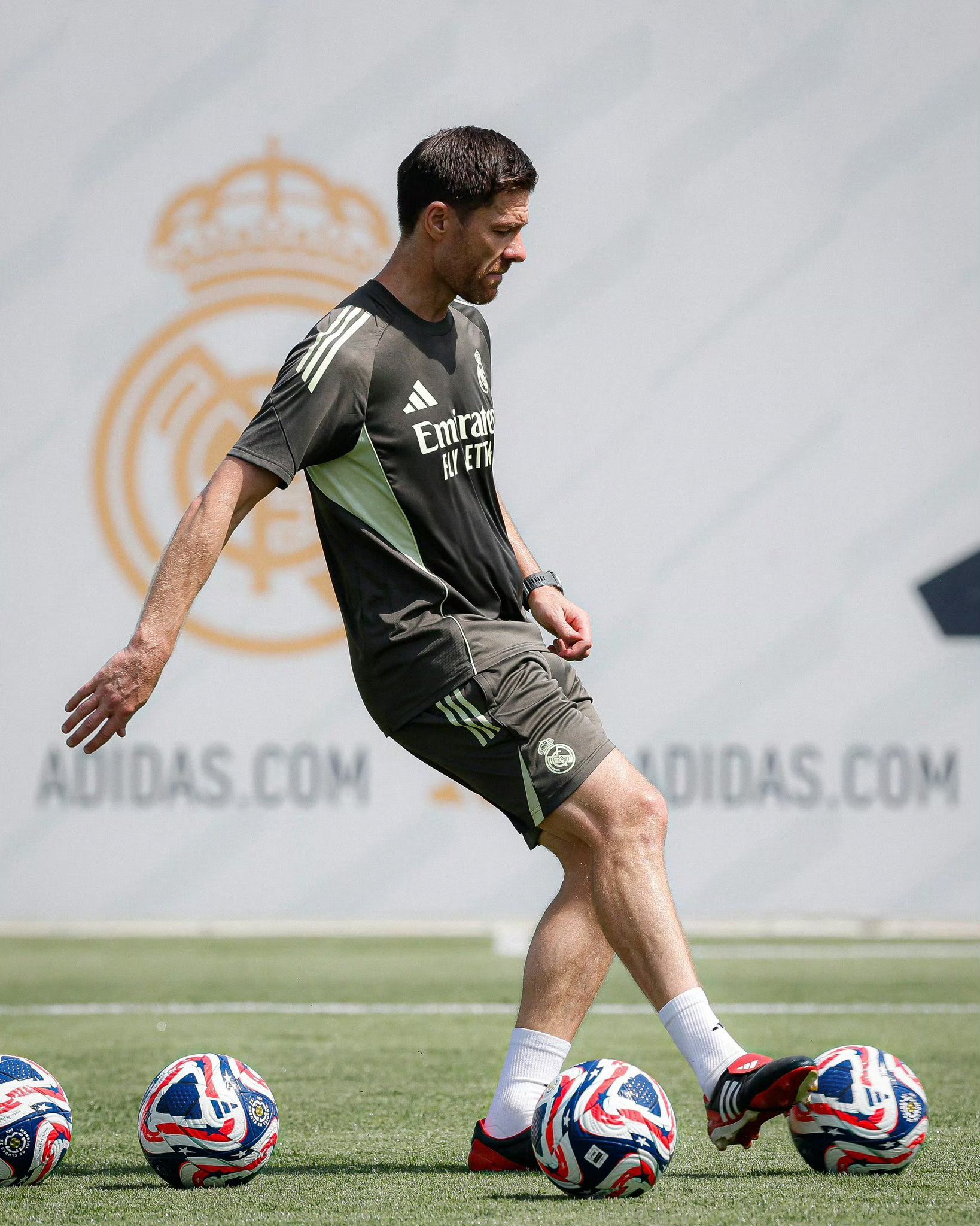 阿斯点评皇马引援:怀森高级货阿诺德还需时间融入马斯坦托诺八月效力的简单介绍 第1张 阿斯点评皇马引援:怀森高级货阿诺德还需时间融入马斯坦托诺八月效力的简单介绍 第1张