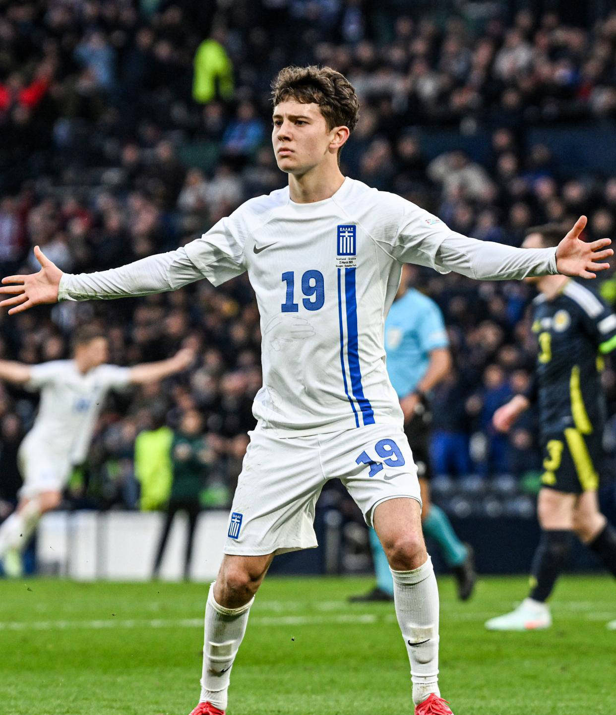 拜仁仍有意多特边锋吉滕斯但球员更希望加盟切尔西的简单介绍 第2张 拜仁仍有意多特边锋吉滕斯但球员更希望加盟切尔西的简单介绍 第2张