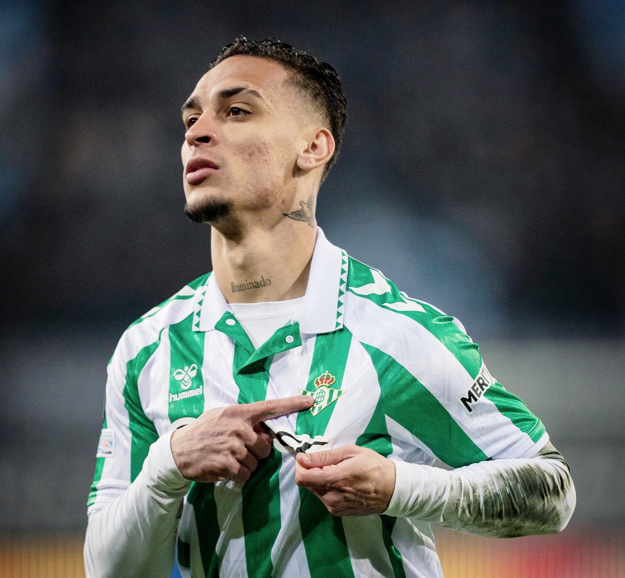 曝安东尼让曼联放他回贝蒂斯拒绝其他转会选择的简单介绍  第1张