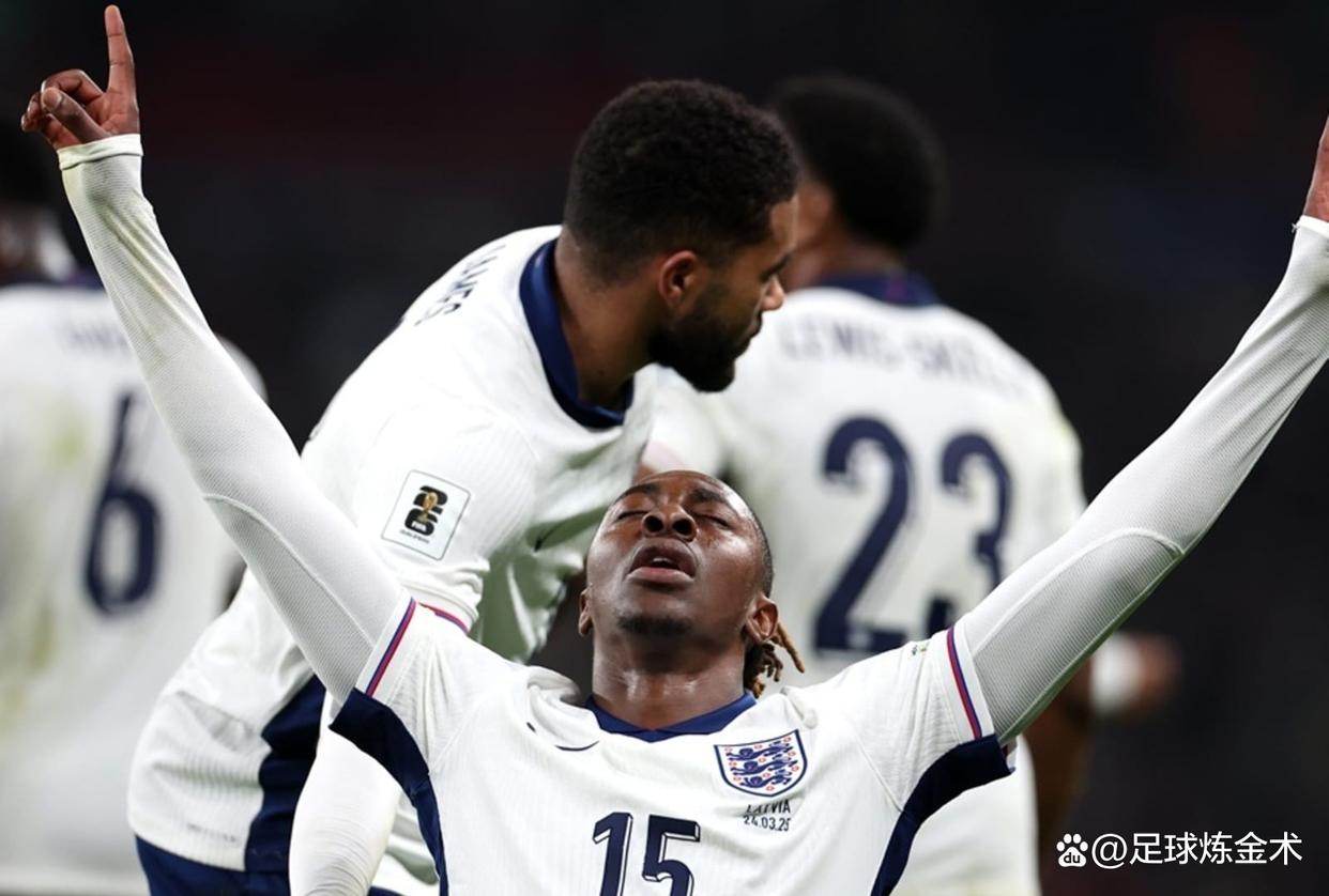 包含利物浦有意竞争埃泽阿森纳也在推进交易的词条