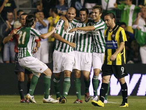 关于曝贝蒂斯有意签下萨拉戈萨拜仁要价1500万欧的信息